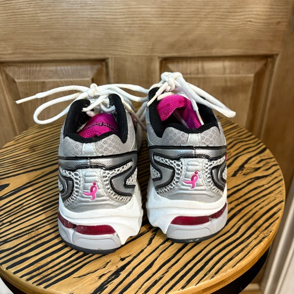 New Balance 860 Black Pink Susan G Komen Women’s 8 - Picture 4 of 7